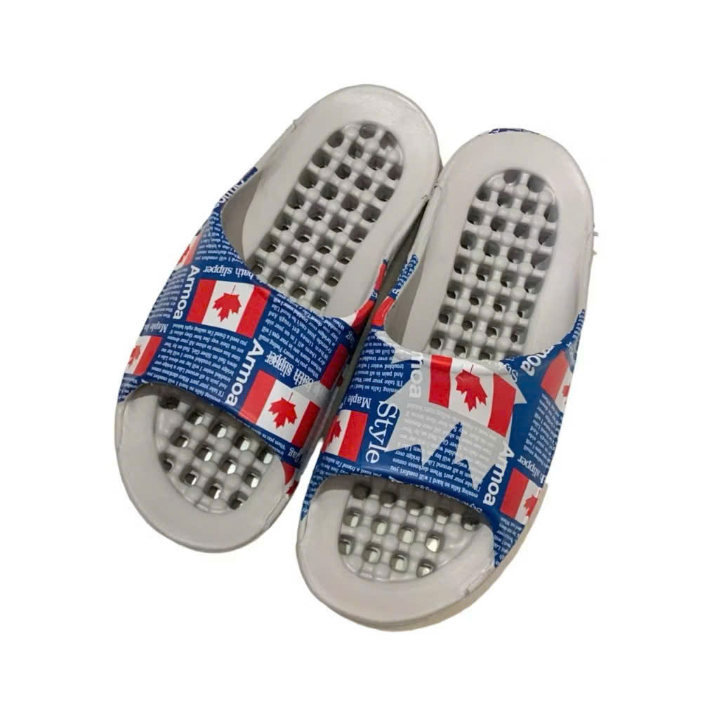 Dép nhựa cỡ lớn đi trong nhà tắm hình cờ